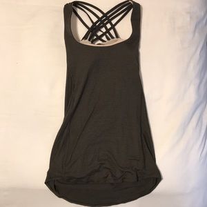 Lululemon SZ 4 dark green tank top w/ bra
